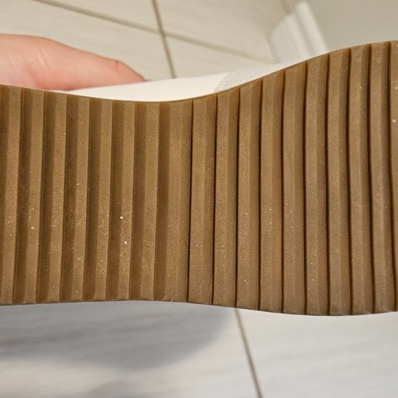 Marv Low Top Casual Lace Up Sneakers - Picture 4 of 4